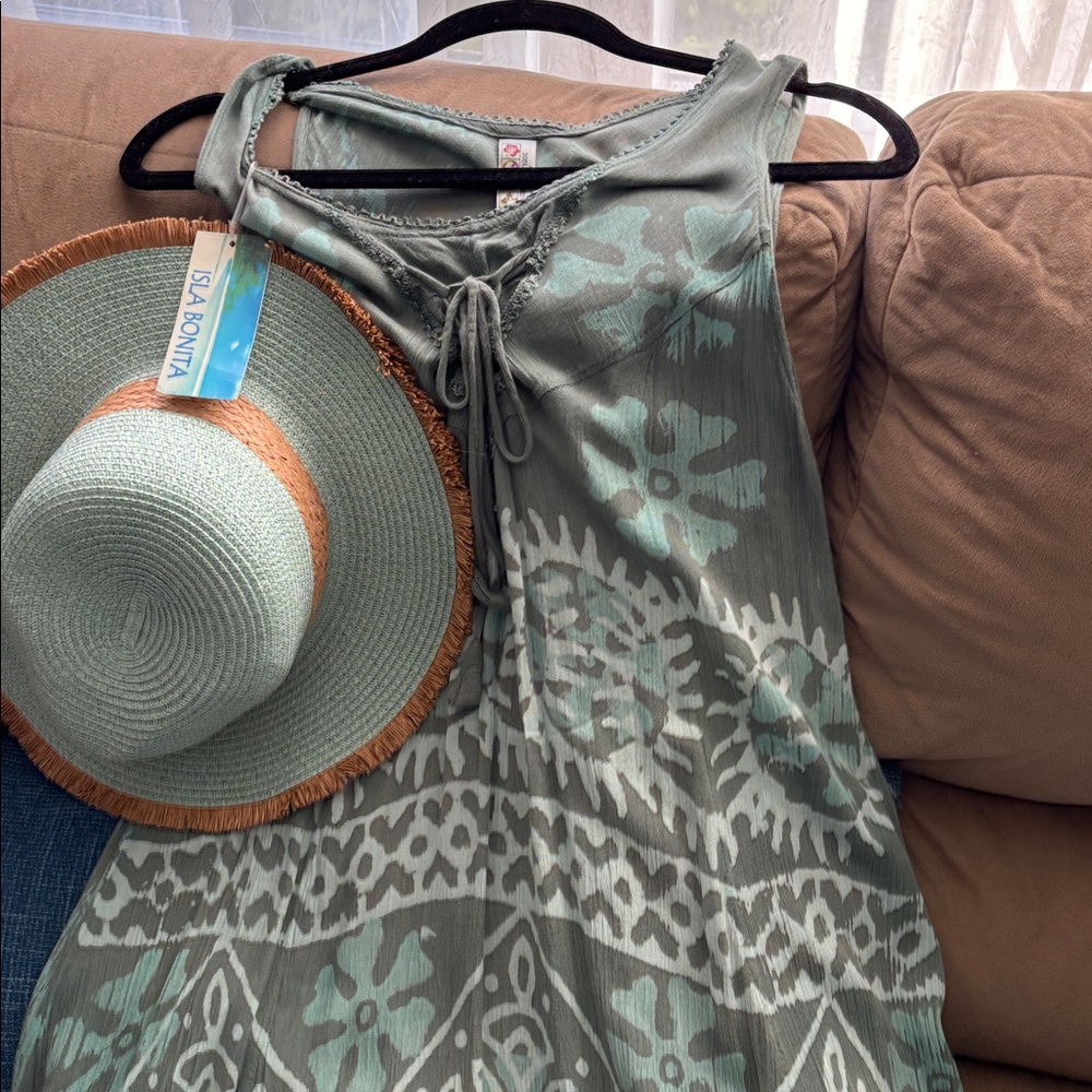 India Boutique Green Sheer Dress with Hat - Picture 2 of 12